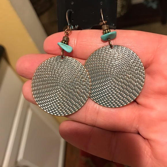 Bohemian claw hook mandala tribal patina earrings - Picture 3 of 7